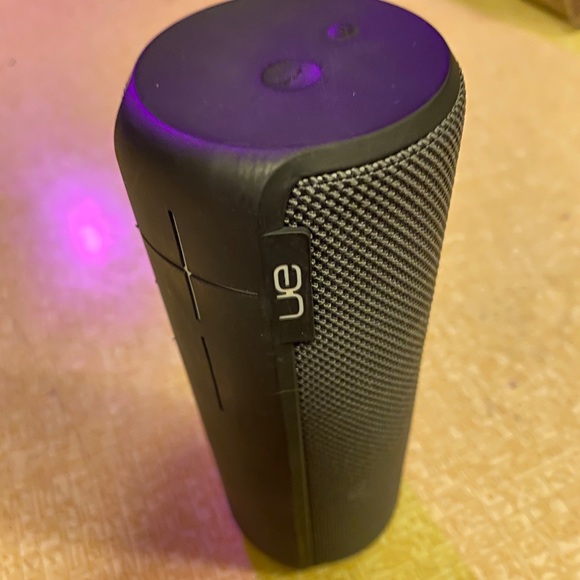 UE Boom 2/ UE Megablast - Picture 9 of 11